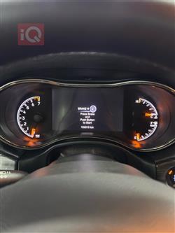 جیپ گراند شیرۆکی